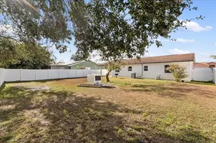 221 Cranbrook Dr, Kissimmee, FL 34758 - Photo 17