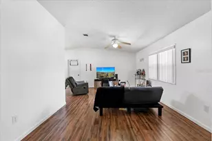 221 Cranbrook Dr, Kissimmee, FL 34758 - Photo 3