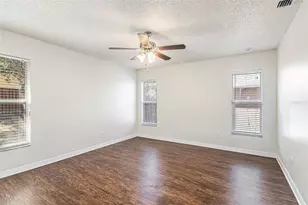 1072 Bluegrass Dr, Groveland, FL 34736 - Photo 9