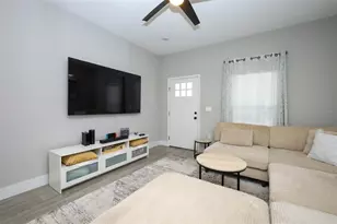 146 E 15th St, Apopka, FL 32703 - Photo 7