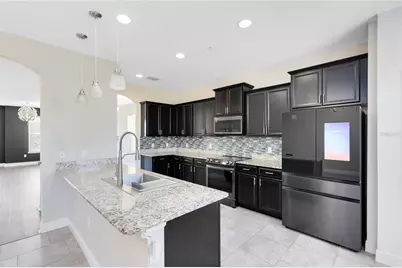 10033 Town Lake Dr, Orlando, FL 32832 - Photo 11