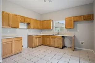2572 Acuna Ct, Lake Mary, FL 32746 - Photo 11
