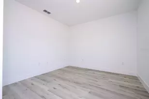 1129 Edinburgh St, North Port, FL 34288 - Photo 31