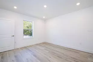 1129 Edinburgh St, North Port, FL 34288 - Photo 19