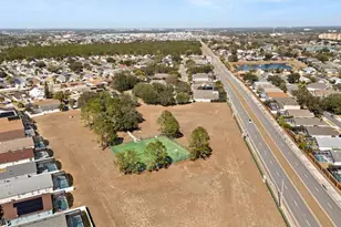 2619 Summer Creek Dr, Kissimmee, FL 34747 - Photo 41