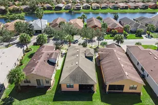 884 Grand Canal Dr, Kissimmee, FL 34759 - Photo 29