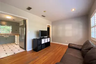 256 E Crystal Lake St, Orlando, FL 32806 - Photo 11