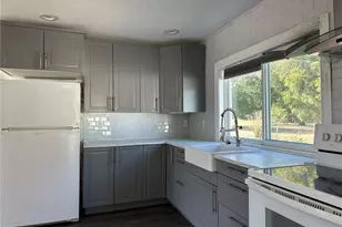 2443 E Jersey Ave, Orlando, FL 32806 - Photo 5