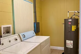 5715 Elon Dr, Orlando, FL 32808 - Photo 19