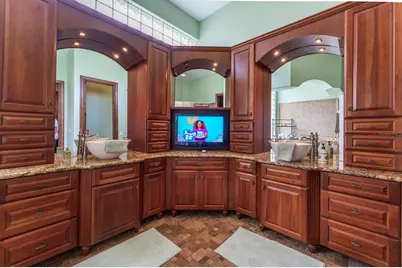 543 Isleworth Close, Tarpon Springs, FL 34688 - Photo 43