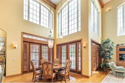 543 Isleworth Close, Tarpon Springs, FL 34688 - Photo 13