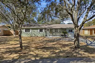 112 Alexandria Ave, Minneola, FL 34715 - Photo 1