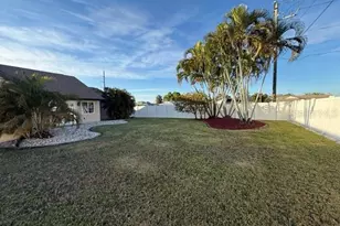 5 SE 20th Pl, Cape Coral, FL 33990 - Photo 7