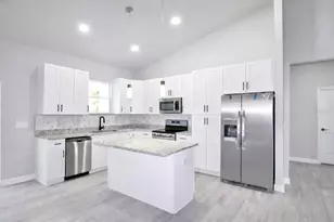 769 Memorial Dr, Sebring, FL 33870 - Photo 3