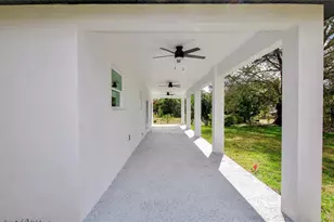 769 Memorial Dr, Sebring, FL 33870 - Photo 5