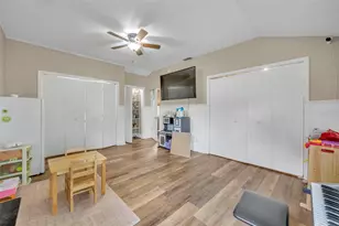 4234 Kendrick Rd, Orlando, FL 32804 - Photo 17