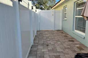 1838 Royal Ridge Dr, Davenport, FL 33896 - Photo 7