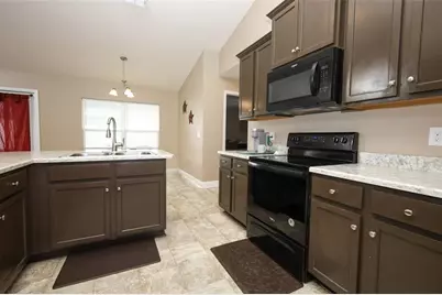 31631 Broadwater Avenue, Leesburg, FL 34748 - Photo 15