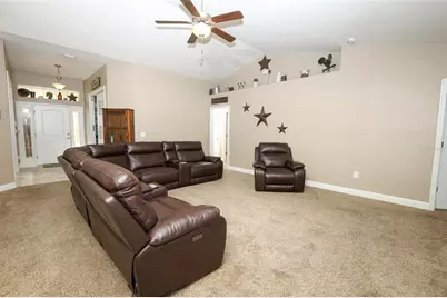 31631 Broadwater Avenue, Leesburg, FL 34748 - Photo 15