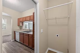 4301 Paradise Cove Ct, Kissimmee, FL 34746 - Photo 11