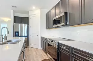 1317 Sterling Pointe Dr, Deltona, FL 32725 - Photo 9