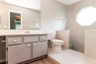 5718 Dalton Ct, New Port Richey, FL 34655 - Photo 11