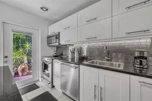 831/833 Huntington Ct, Winter Park, FL 32789 - Photo 9