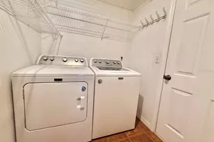 1933 Olivia Cir, Apopka, FL 32703 - Photo 9