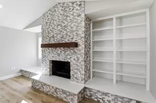 33608 Overton Dr, Leesburg, FL 34788 - Photo 5