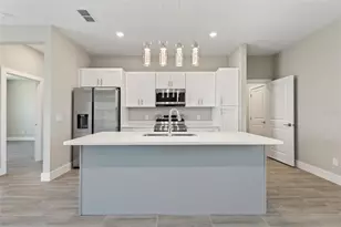 205 Hyacinth Ct, Kissimmee, FL 34759 - Photo 13