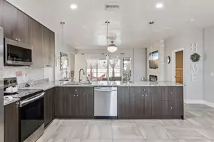 377 Villa Sorrento Cir, Haines City, FL 33844 - Photo 7