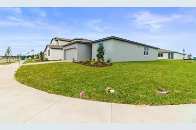 121 Towns Circle, Haines City, FL 33844 - Photo 3