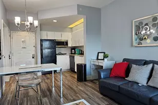 8303 Palm Pkwy, Orlando, FL 32836 - Photo 9