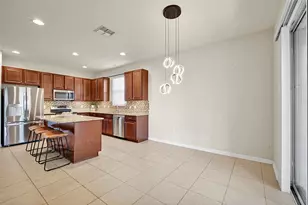 1102 Whitewater Bay Dr, Groveland, FL 34736 - Photo 17