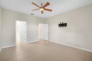 1102 Whitewater Bay Dr, Groveland, FL 34736 - Photo 25