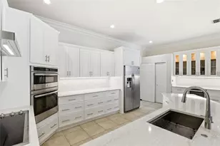 8713 Summerville Pl, Orlando, FL 32819 - Photo 11