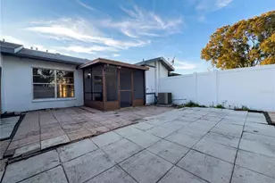 1703 Oak Branch Ct, Brandon, FL 33511 - Photo 5