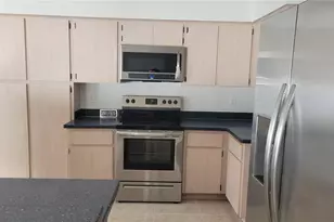 11213 Sailbrooke Dr, Riverview, FL 33579 - Photo 7