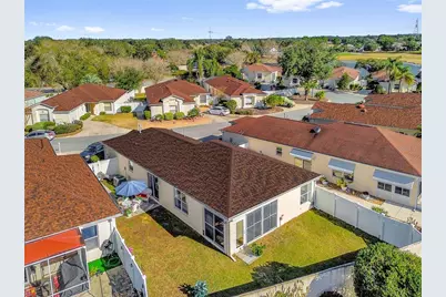 8386 SE 173rd Hamilton Place, The Villages, FL 32162 - Photo 5