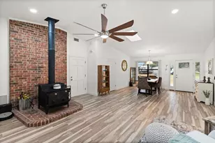 1511 Riveredge Ct, Astor, FL 32102 - Photo 7