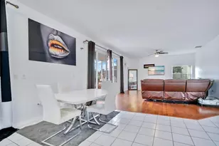 219 Strathmore Cir, Kissimmee, FL 34744 - Photo 7