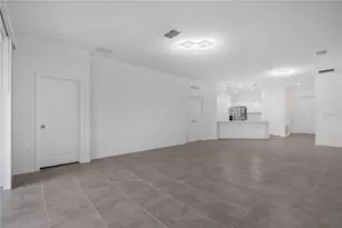 393 Kayden Cv, Winter Haven, FL 33884 - Photo 3