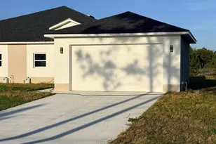 5215 Pebble Beach Dr, Sebring, FL 33872 - Photo 3