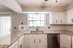 752 Briarcrest Dr, Orange City, FL 32763 - Photo 9