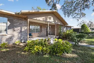 2011 NE 10th St, Ocala, FL 34470 - Photo 9