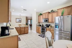 859 Suffolk Pl, Davenport, FL 33896 - Photo 7