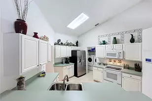 1918 Smoketree Cir, Apopka, FL 32712 - Photo 31