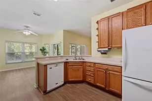 632 Portofino Dr, Kissimmee, FL 34759 - Photo 11