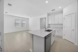 3078 Armstrong Ave, Clermont, FL 34714 - Photo 5