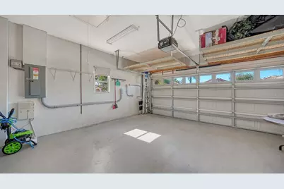 3822 Alamanda Drive, Sarasota, FL 34238 - Photo 41